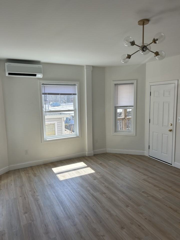 160 Robeson St #1WEST - Photo 5 of 7