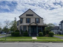 featured image of 159 Mullin St #2