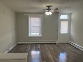 112 S Chestnut St - Photo 1 of 1