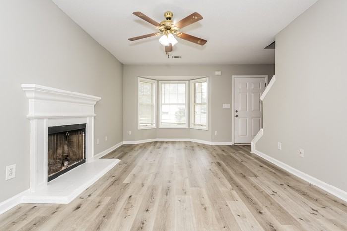 7624 Mcgillicuty Dr - Photo 2 of 15