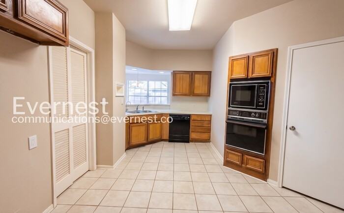 3103 Hazy Park Dr - Photo 2 of 32