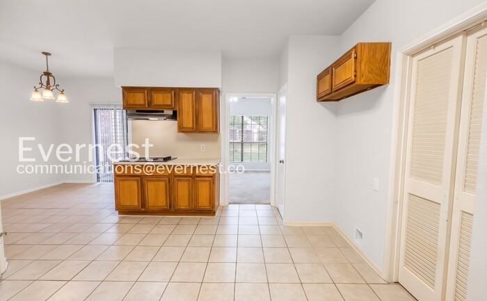 3103 Hazy Park Dr - Photo 4 of 32