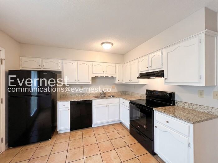 4286 Brighton Dr - Photo 3 of 23