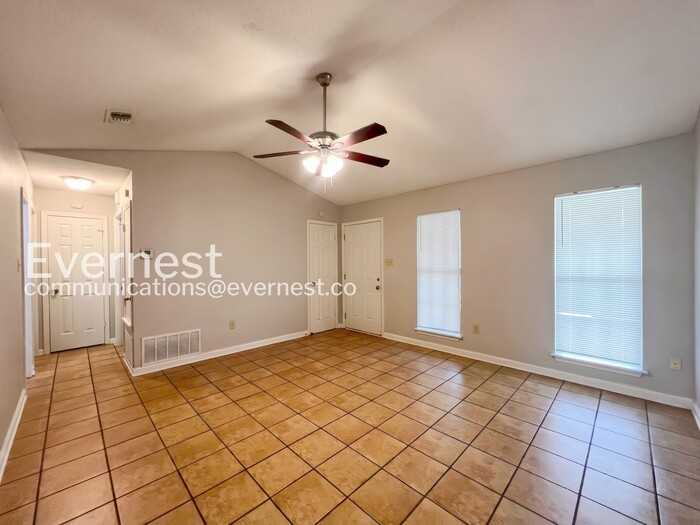 4286 Brighton Dr - Photo 5 of 23