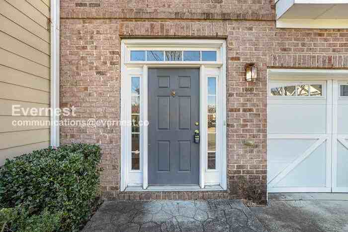 322 Linden Park Ln - Photo 3 of 30