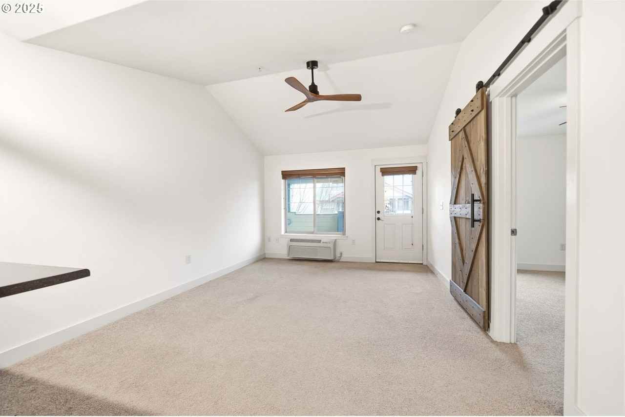 9837 Ne Irving St #322 - Photo 5 of 11