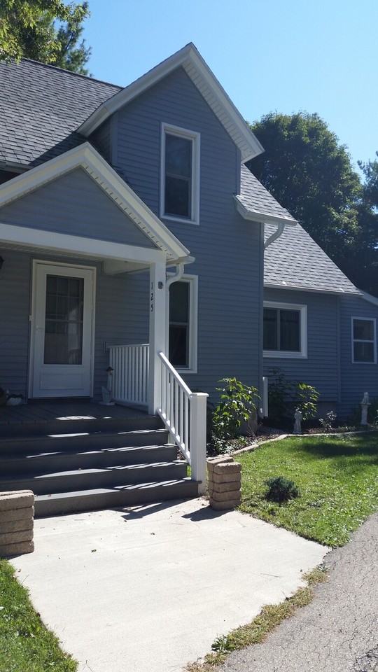 125 Pleasant St - Photo 3 of 19