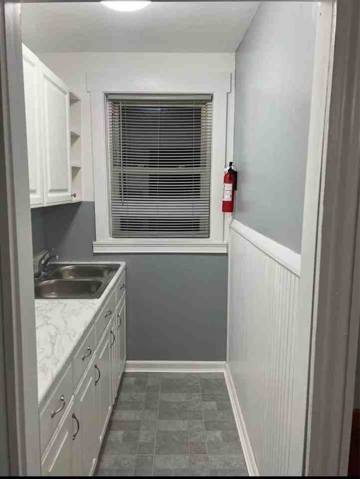 37 Mcaloon St #2 - Photo 6 of 10