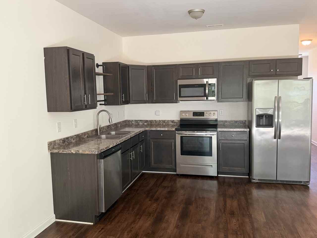 402 Kenan Loop #402 - Photo 7 of 42