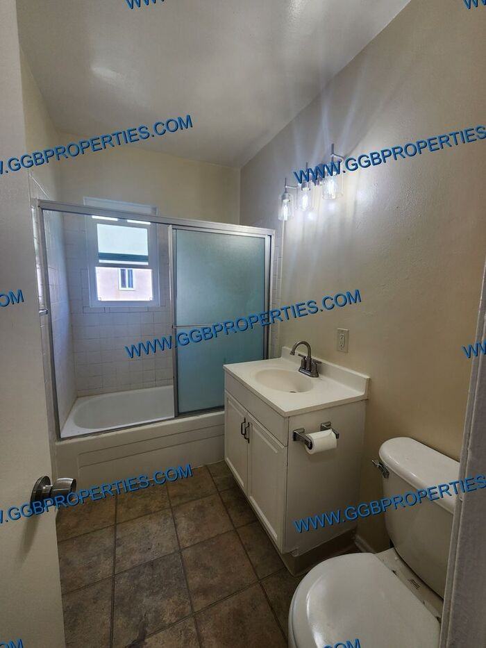 8168 Orangewood Ave #2 - Photo 4 of 12