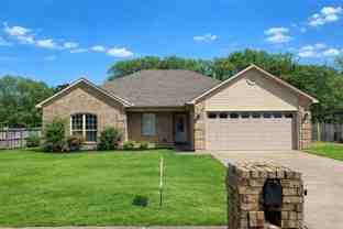 2400 Palisade Dr - Photo 1 of 1