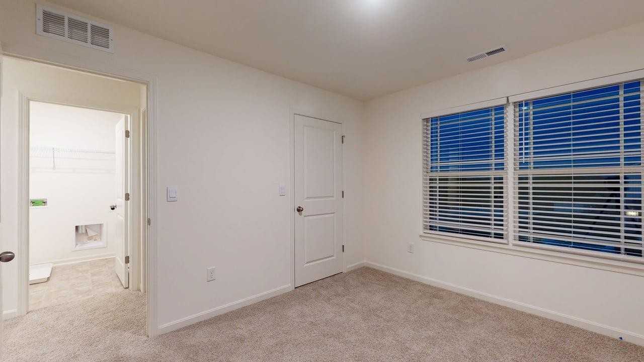 220 N Miles St #NA - Photo 2 of 16