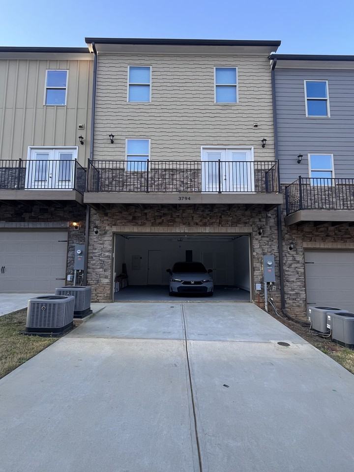 3794 Jack Vernon Cir #1 - Photo 2 of 19