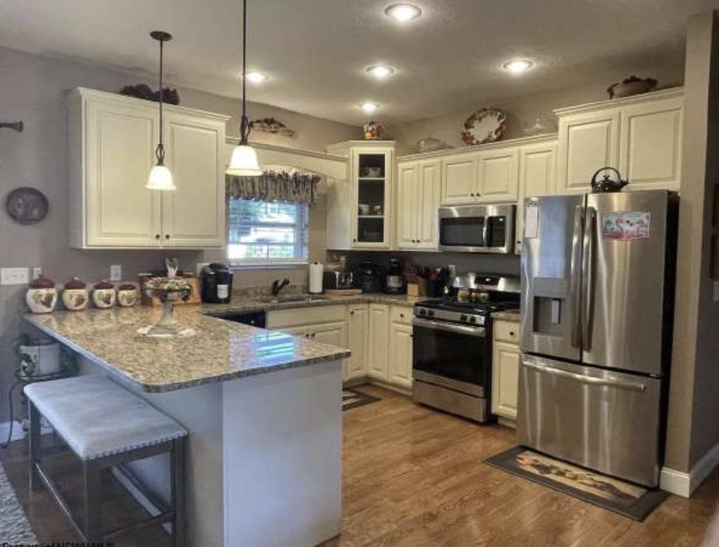 516 Persimmon Ln - Photo 3 of 11