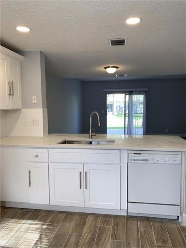 125 Sw 3rd St - Photo 6 of 16