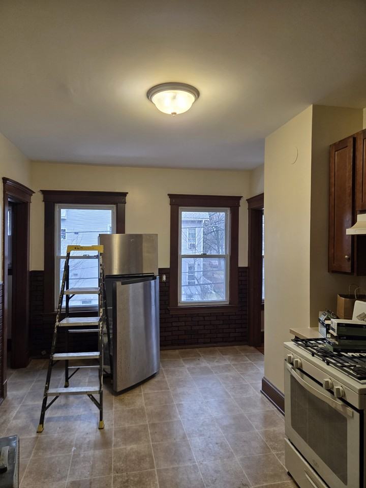 234 Howard Ave #2 - Photo 7 of 11