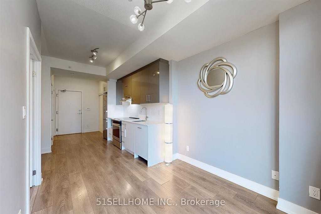 180 Fairview Mall Drive - Photo 7 of 14