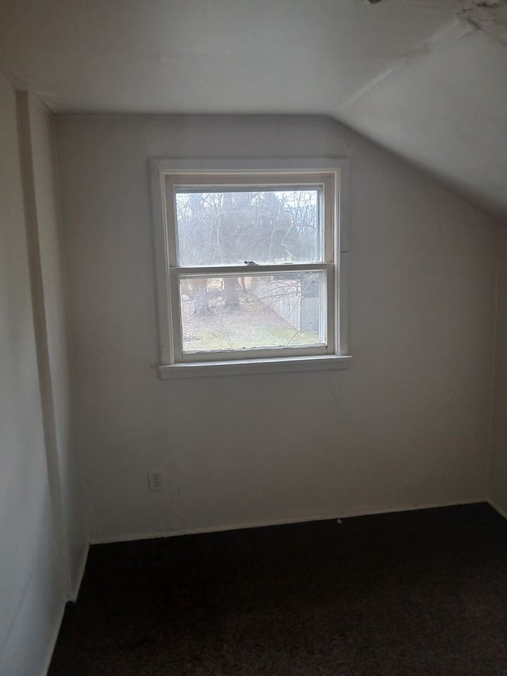 416 Milton St #B - Photo 7 of 13