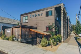 5607/5625 E Burnside St.; 15 NE 57th Ave - Photo 1 of 1