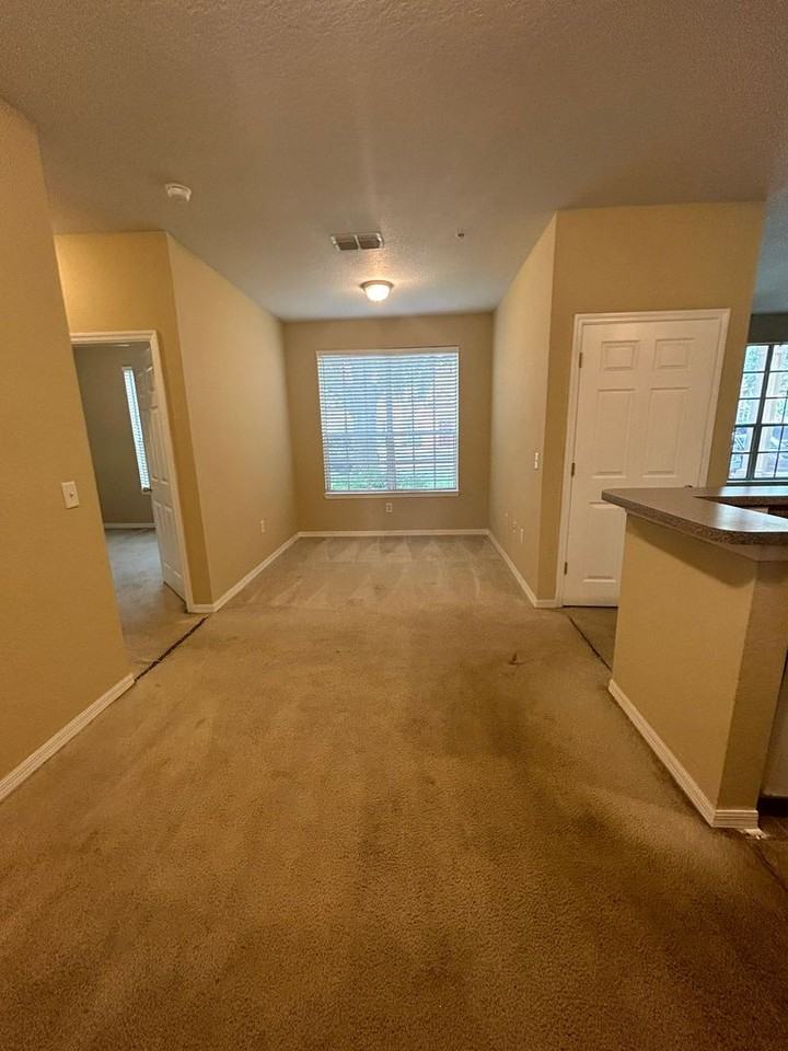 823 Grand Regency Pointe - Photo 6 of 12