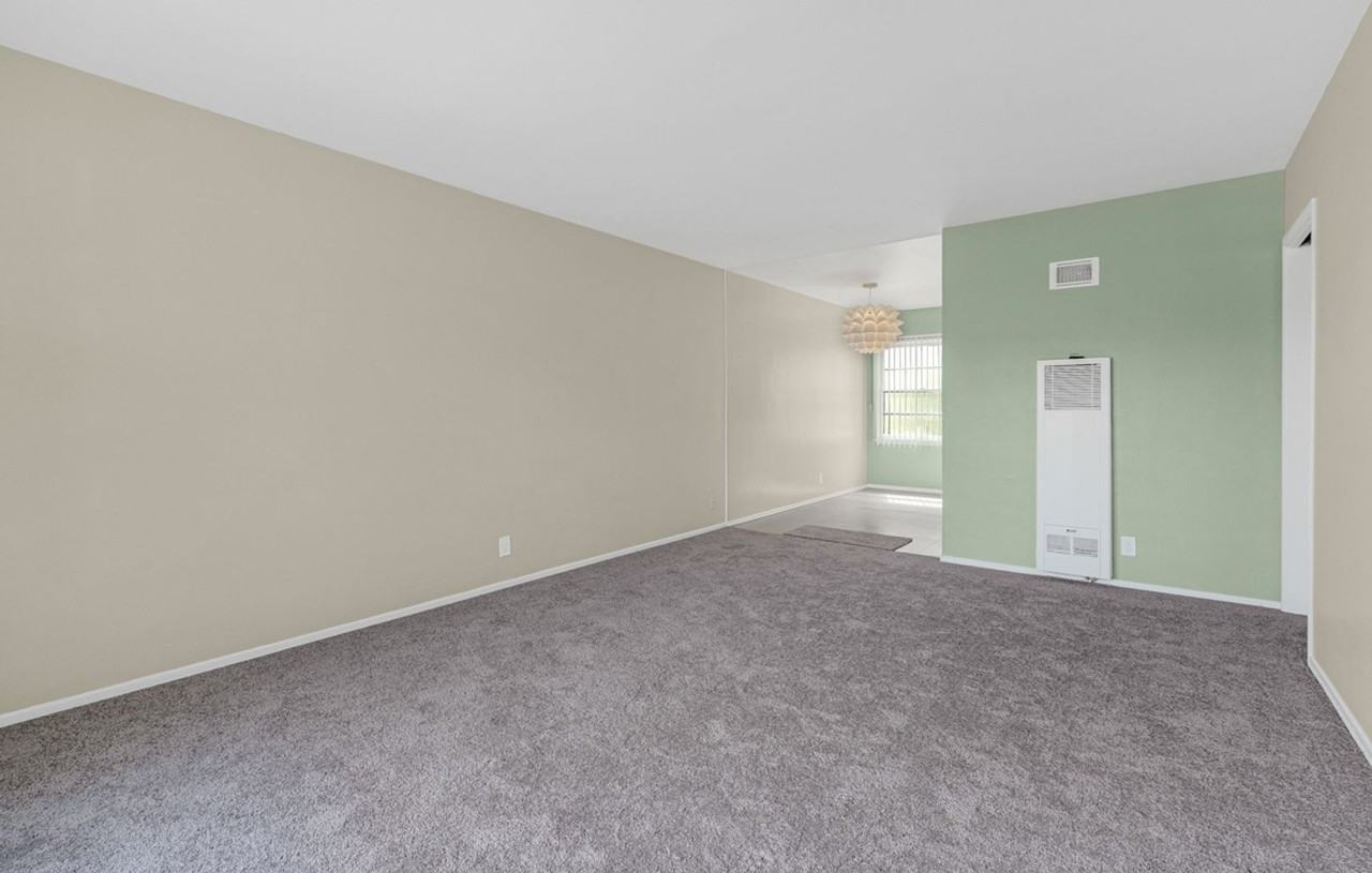 607 N Florence St - Photo 3 of 8