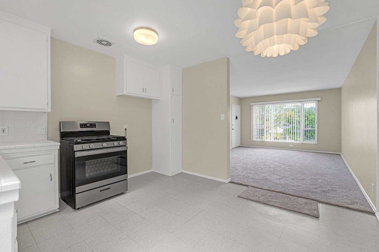 607 N Florence St - Photo 5 of 8