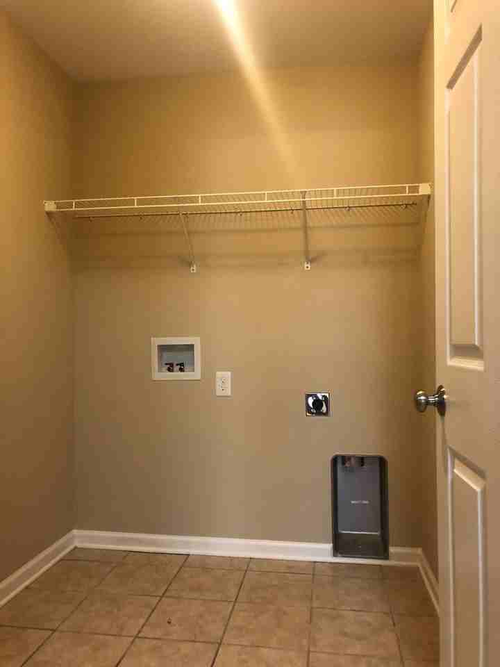 1105B Cason St - Photo 6 of 16