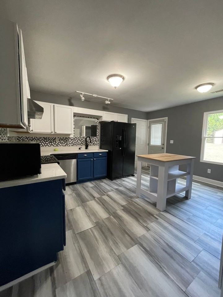 131 Pebble Creek Dr - Photo 5 of 17