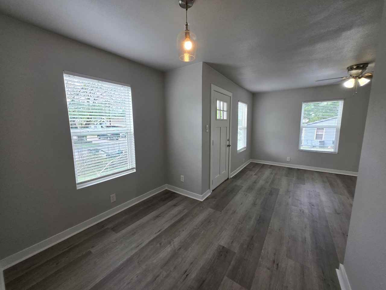 501 Parkdale Ave Apt A - Photo 4 of 16