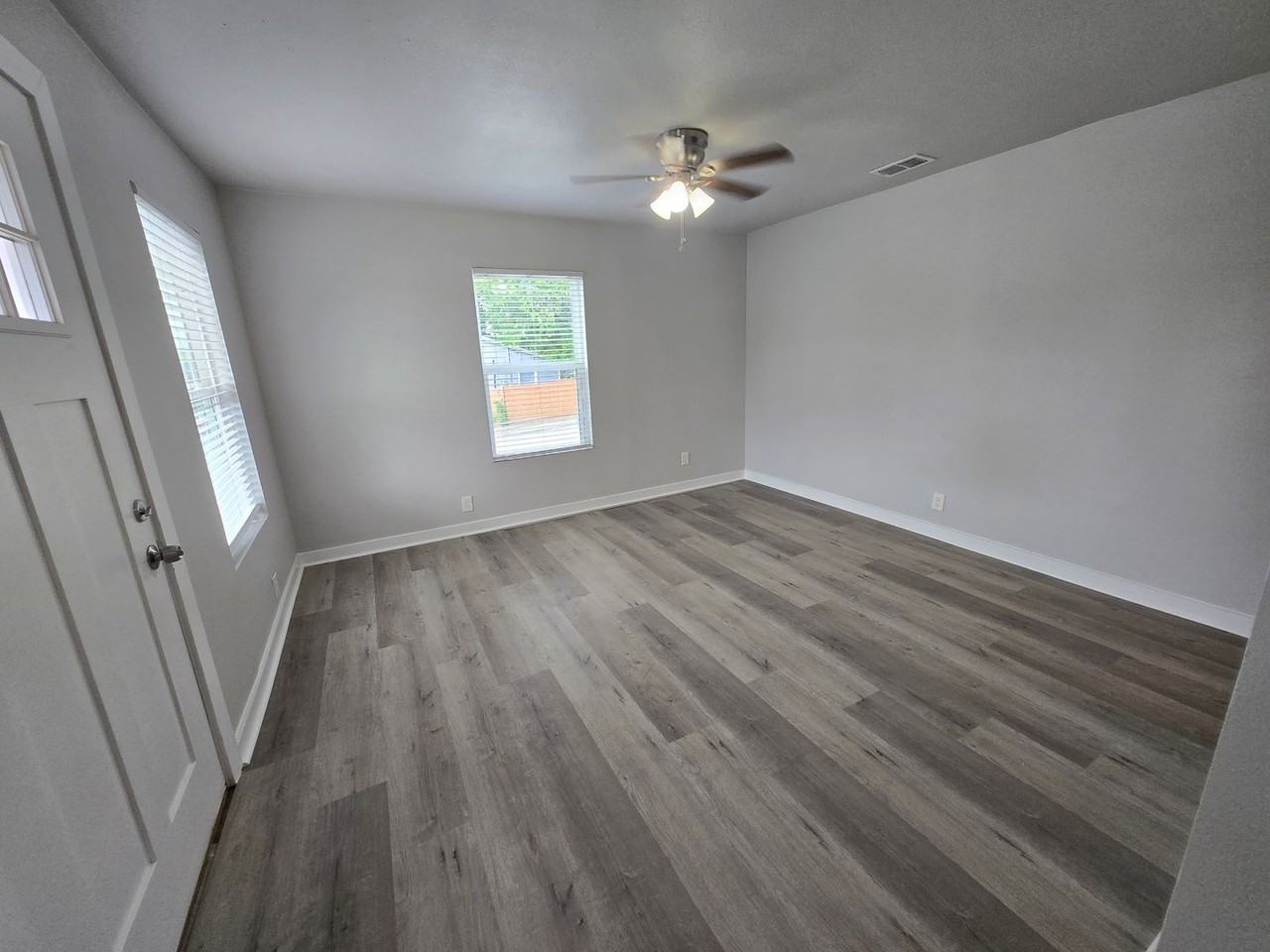 501 Parkdale Ave Apt A - Photo 7 of 16