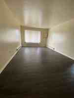 featured image of 7501 W Green Tree Rd