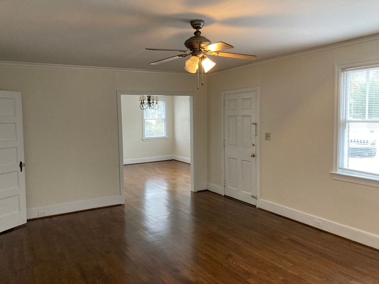 2831 2831 Burney Drive - 2831-Main House - Photo 6 of 17