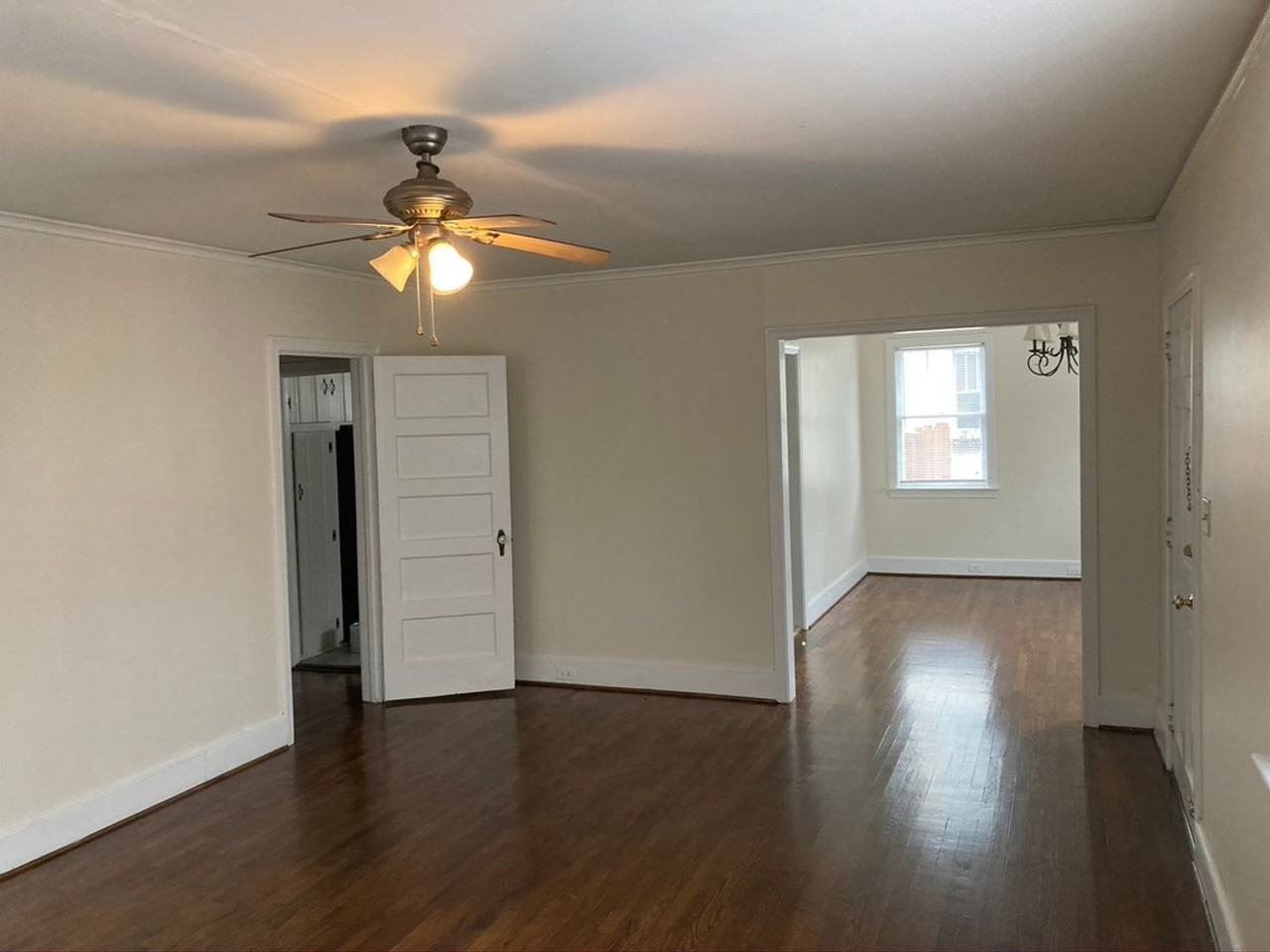 2831 2831 Burney Drive - 2831-Main House - Photo 7 of 17