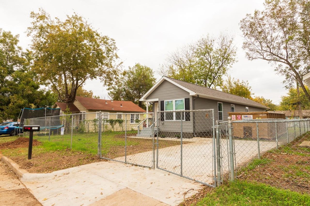 1623 N Atlanta Ave - Photo 2 of 34