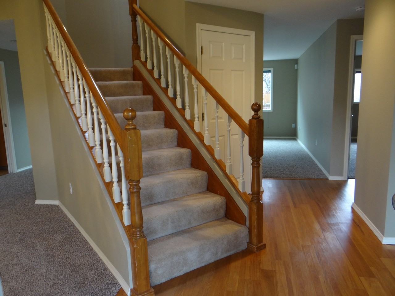 12606 Ne 37th Ct - Photo 2 of 25