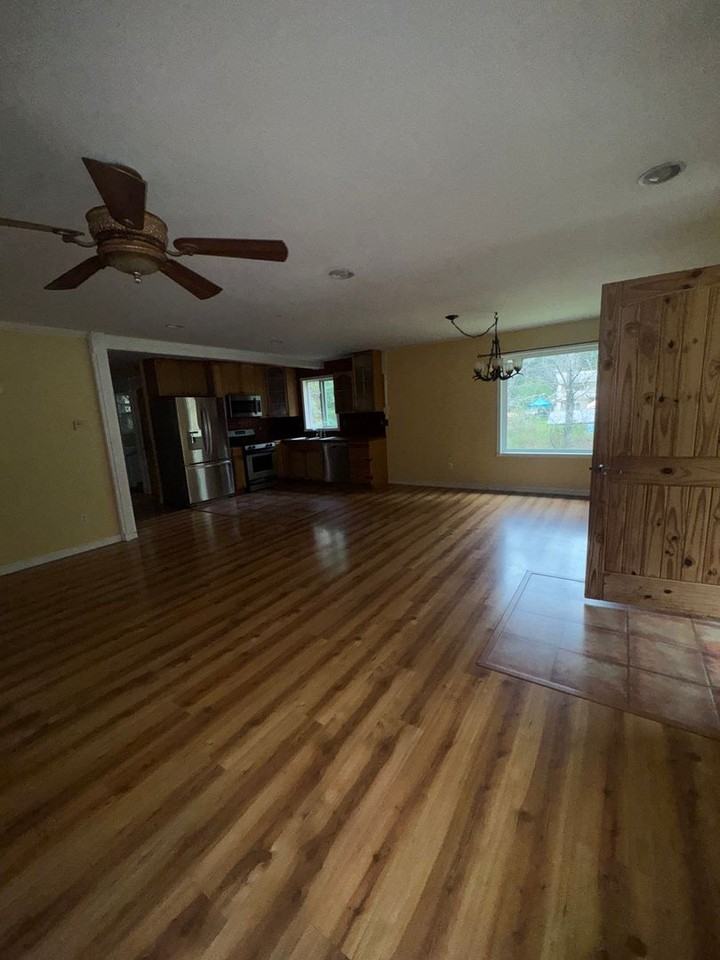 3194 Bingo Ln Se - Photo 4 of 11