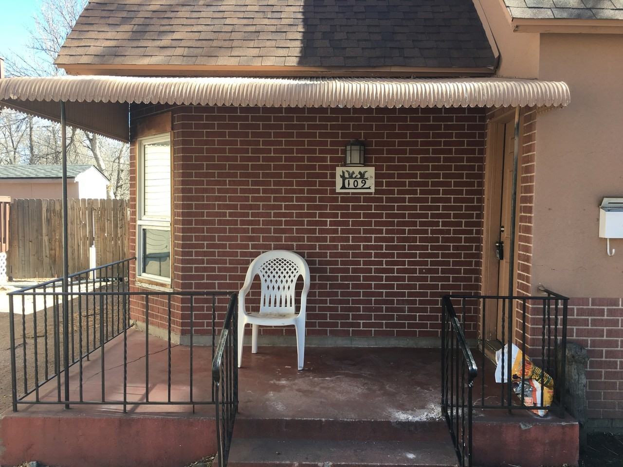 109 N Wahsatch Ave - Photo 2 of 11