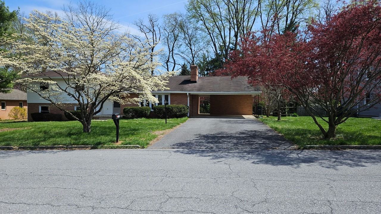 13567 Donnybrook Dr - Photo 3 of 31