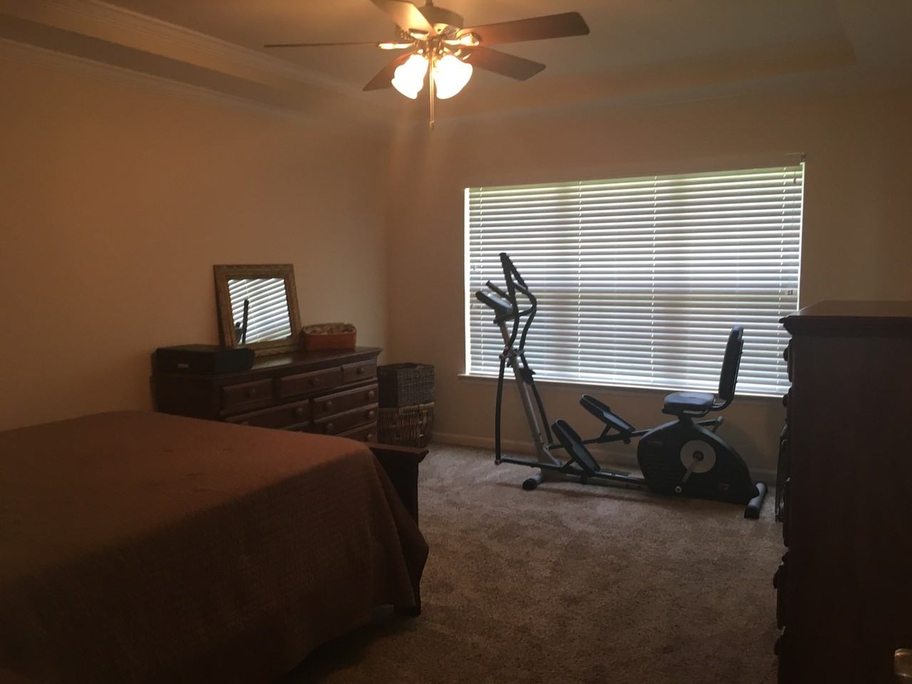 251 Riverbend Dr - Photo 5 of 7