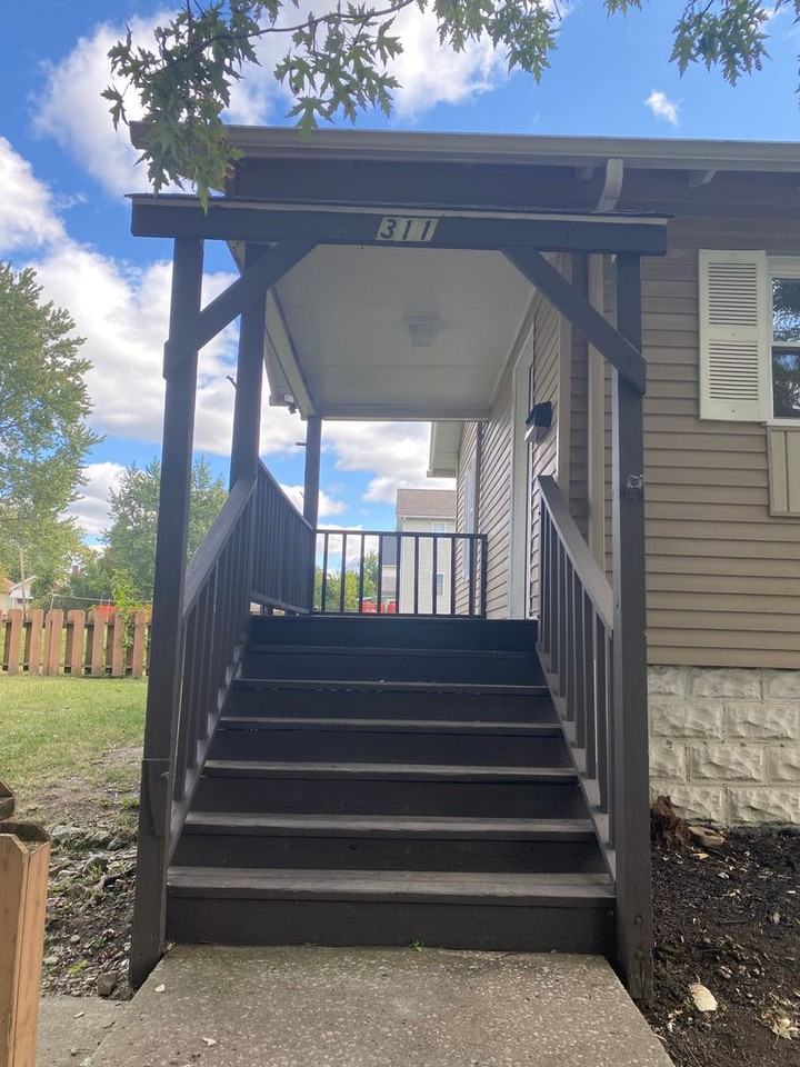 311 S Market St - Photo 2 of 10