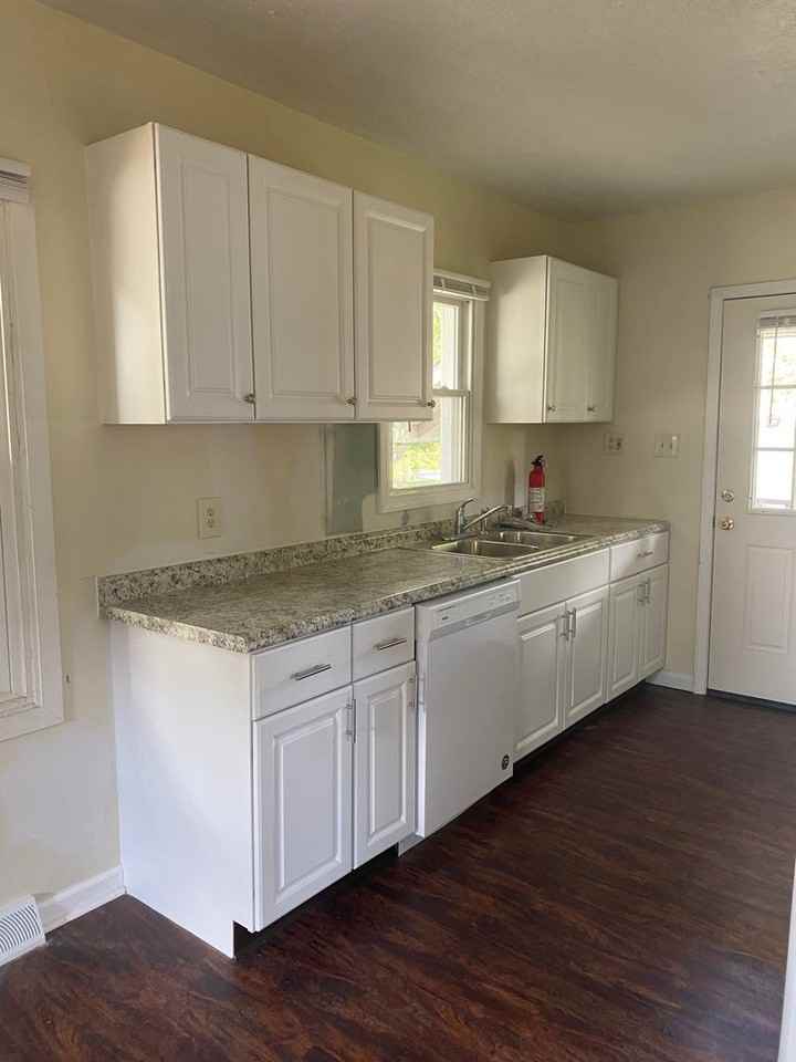 311 S Market St - Photo 3 of 10