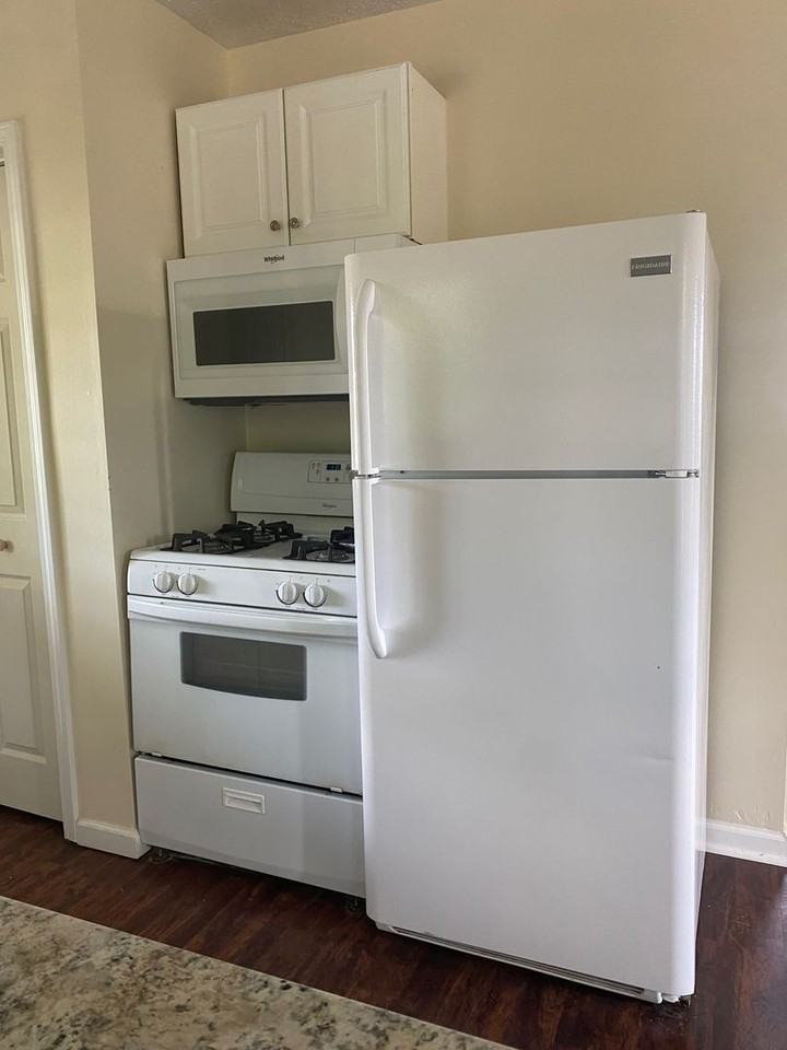 311 S Market St - Photo 4 of 10