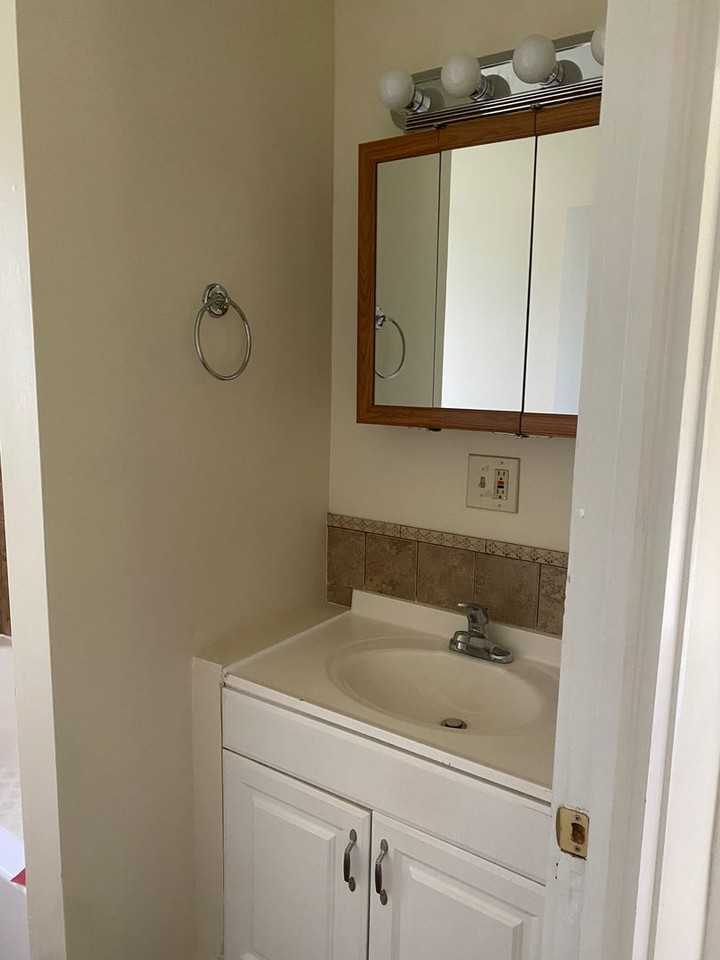 311 S Market St - Photo 7 of 10