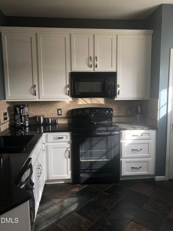 603 Knightsborough Way - Photo 2 of 17