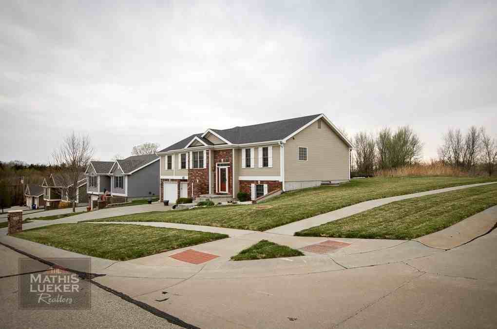 2202 Ponca - Photo 2 of 22