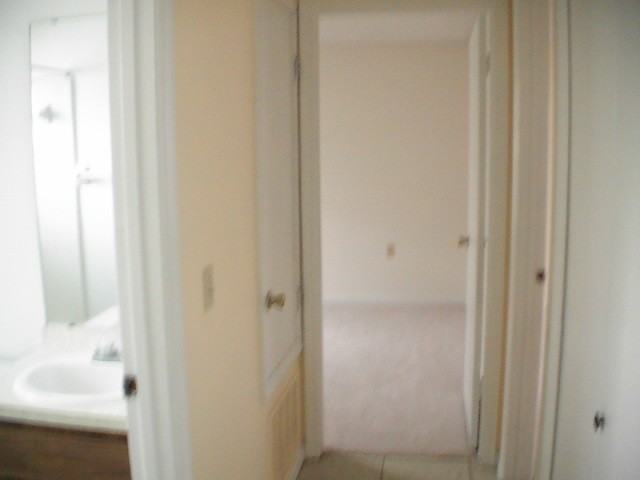 945 La Salle Ave - Photo 2 of 10