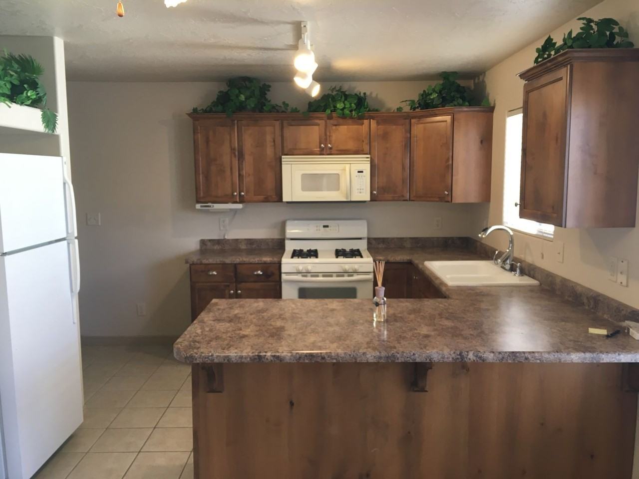 6179 W 100 S - Photo 5 of 41