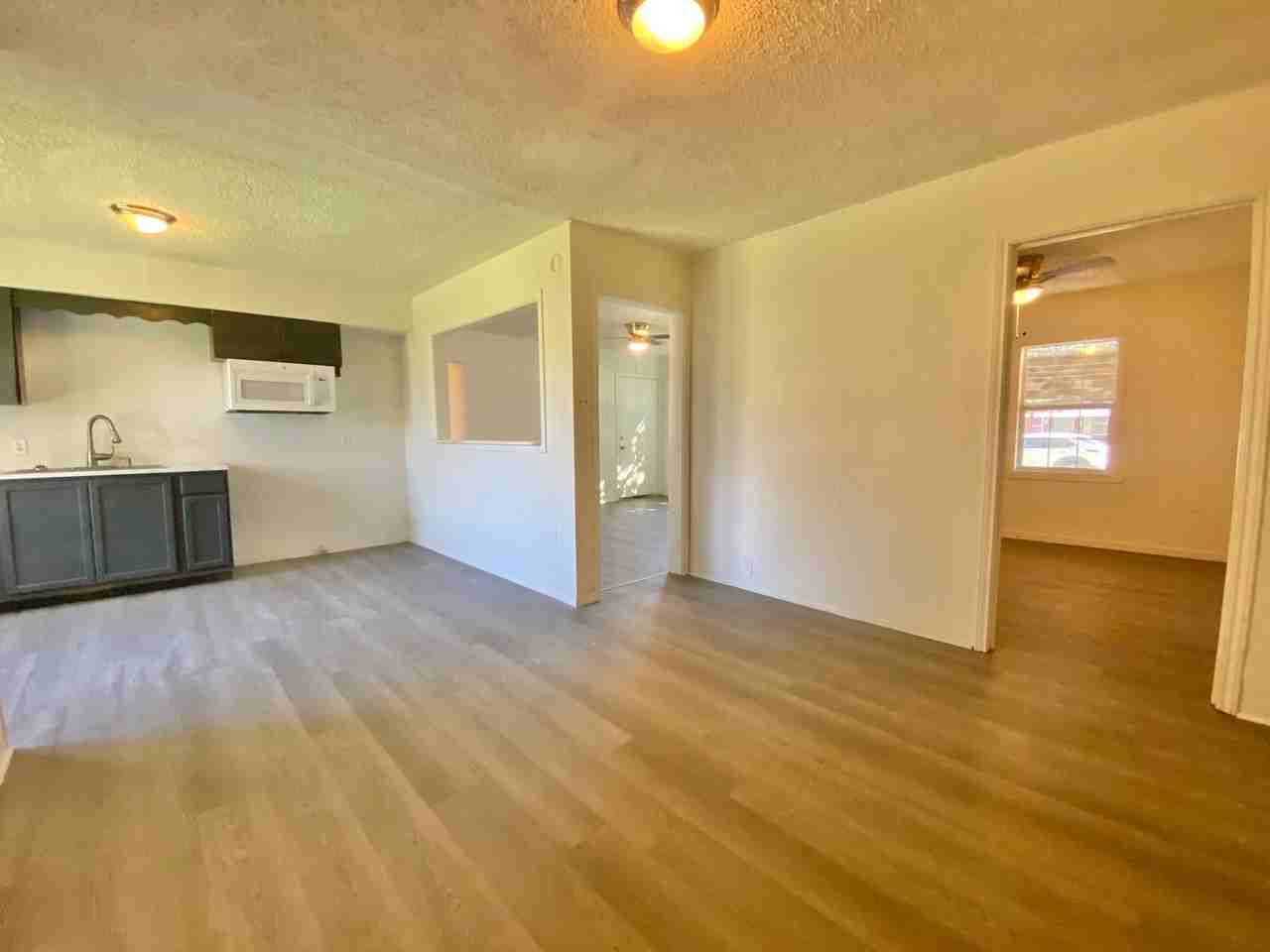 3206 1st Pl - Photo 7 of 11