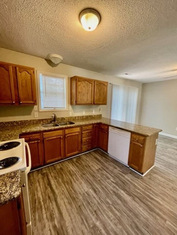 1620 Ervin Ln - Photo 6 of 13