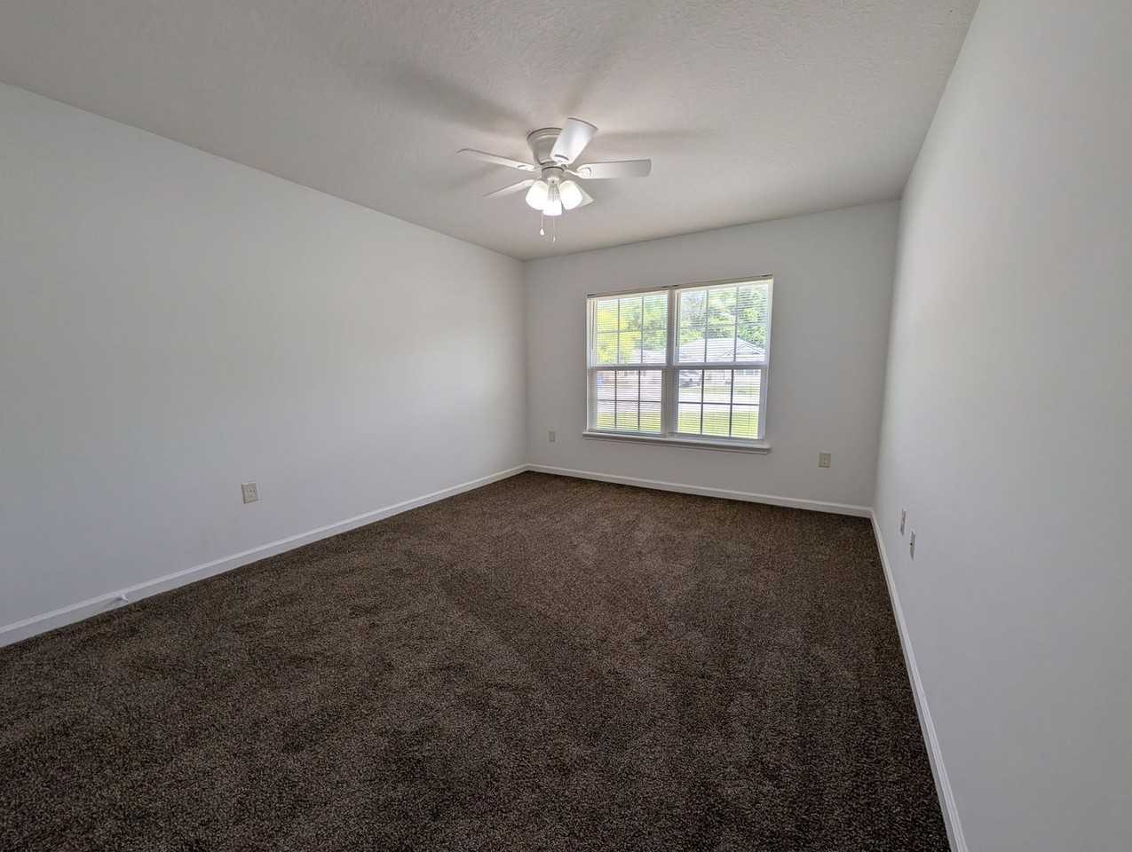 119 Plantation Point Dr - Photo 6 of 15